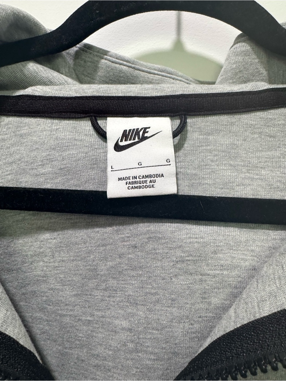 Nike Tech Light Gray Full-Zip Jacket with Black Trim | Good Used Condition - Picture 3 of 11